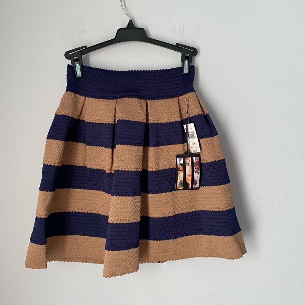 FSR Junior’s Elastic Waist Pleated Striped Ballerina A Line Skirt size XS